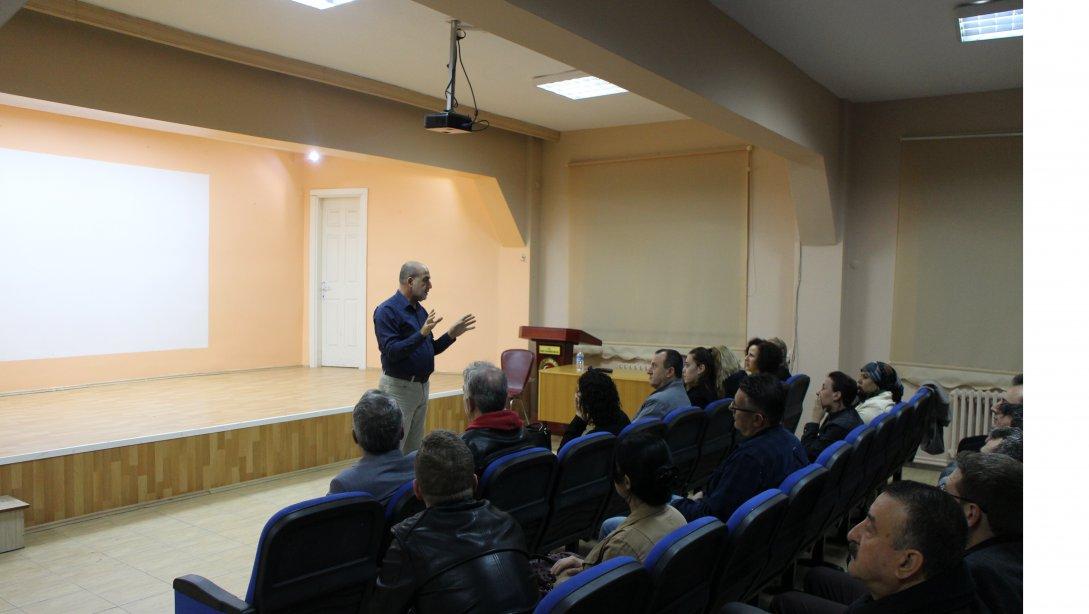 Sosyolog Yazar Nurdoğan ARKIŞ ilçemizde "Aile İçi Şiddet" konulu seminer verdi.